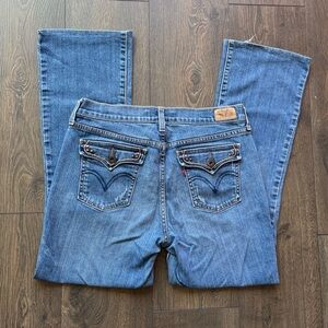 Levi’s Bootcut Jeans
